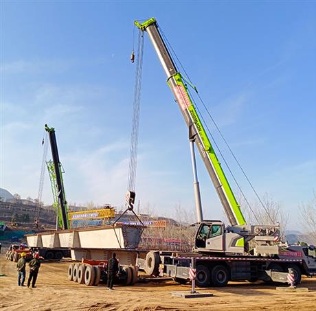 洛陽(yáng)吊車(chē)租賃-案例